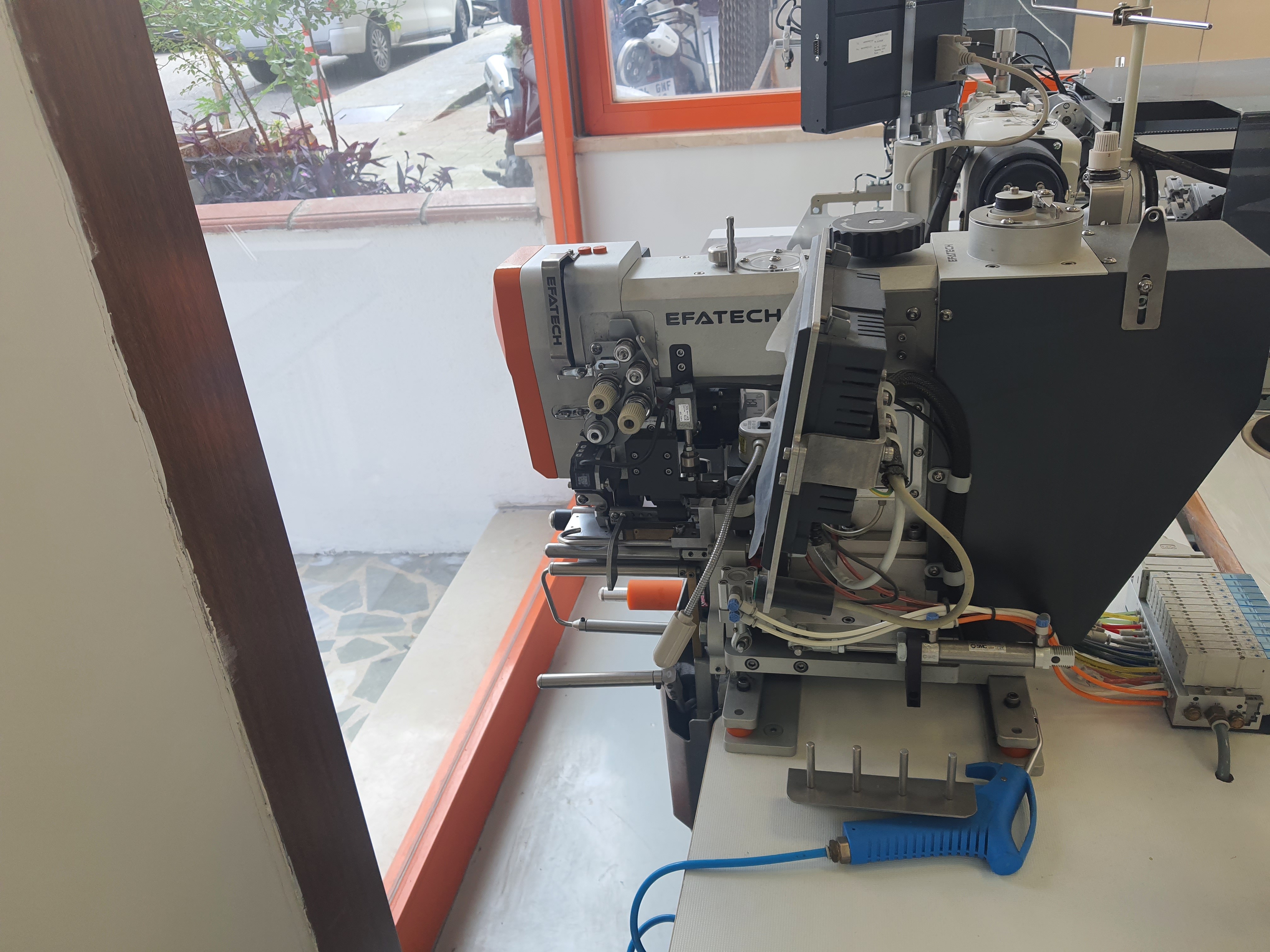 Efatech PC40V-3C Jean ve Chino Pantolon Paça Kıvırma ve Dikme Otomatı